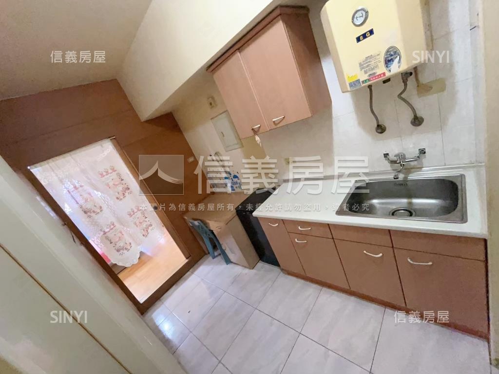 近未來黃線高樓採光美屋房屋室內格局與周邊環境