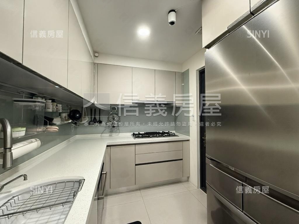 新案！迎翠高樓視野美裝潢房屋室內格局與周邊環境