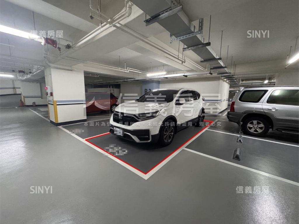 專任質感兩房平車房屋室內格局與周邊環境