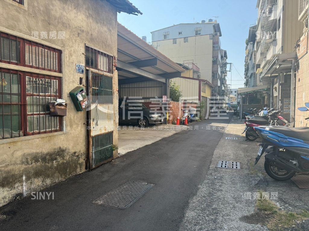 專任近東區進德整合土地Ｂ房屋室內格局與周邊環境