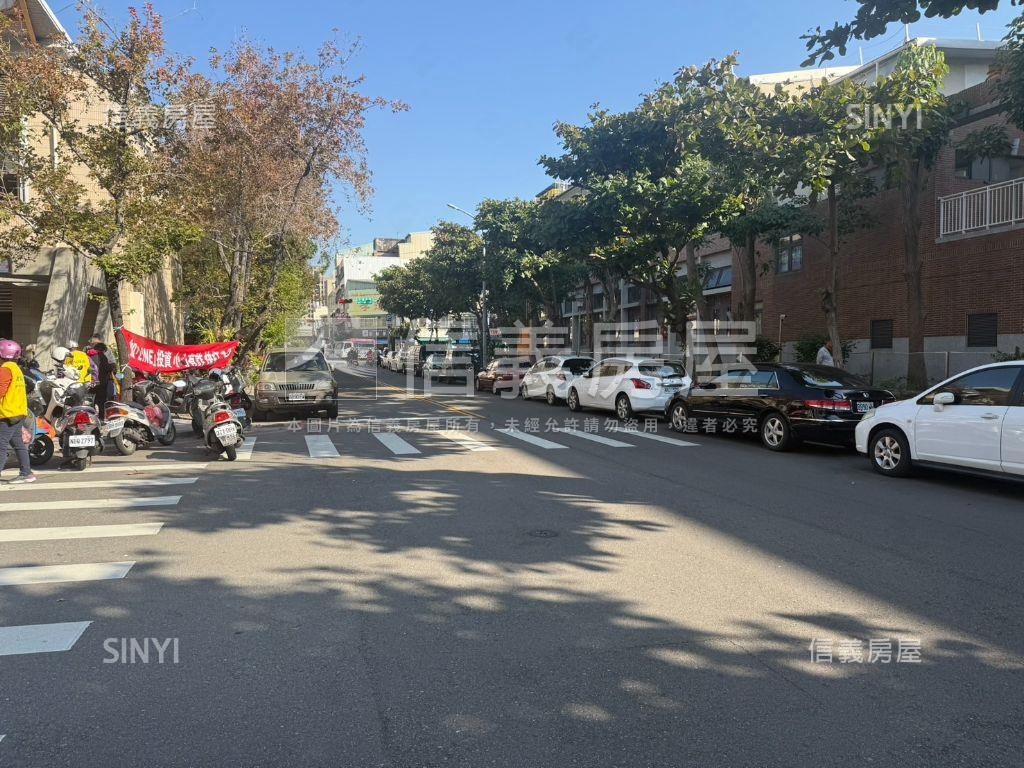 專任近東區進德整合土地Ｂ房屋室內格局與周邊環境