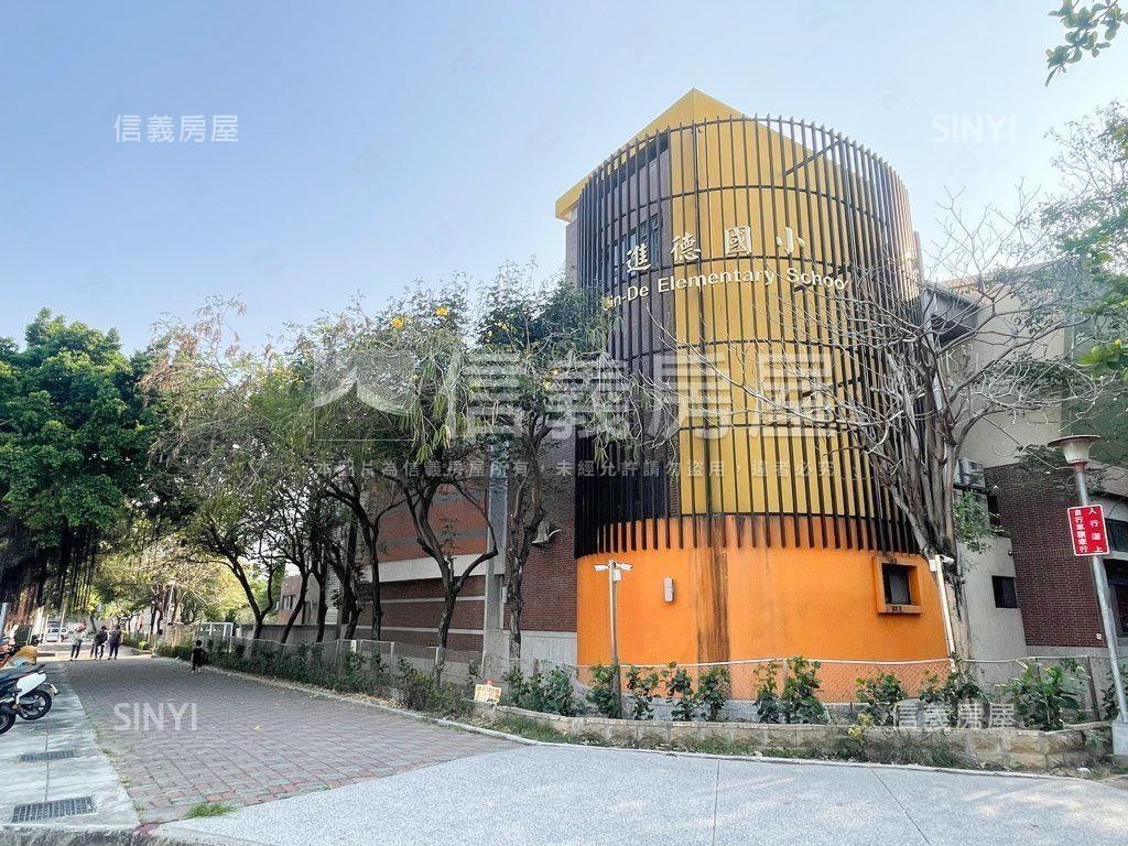 專任近東區進德整合土地Ｂ房屋室內格局與周邊環境