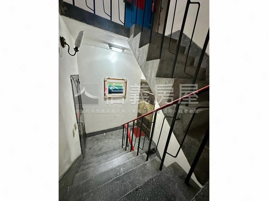 景安雙捷收租金雞母房屋室內格局與周邊環境