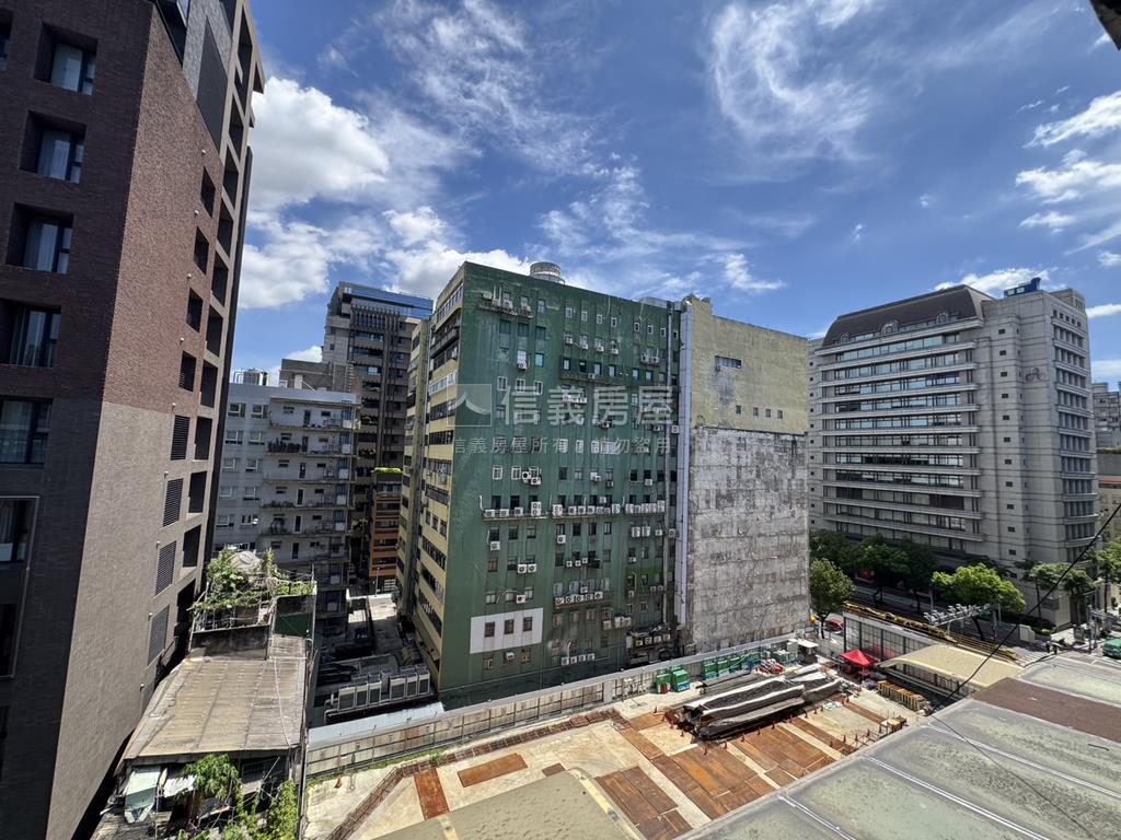 雙捷運單純高樓美廈房屋室內格局與周邊環境