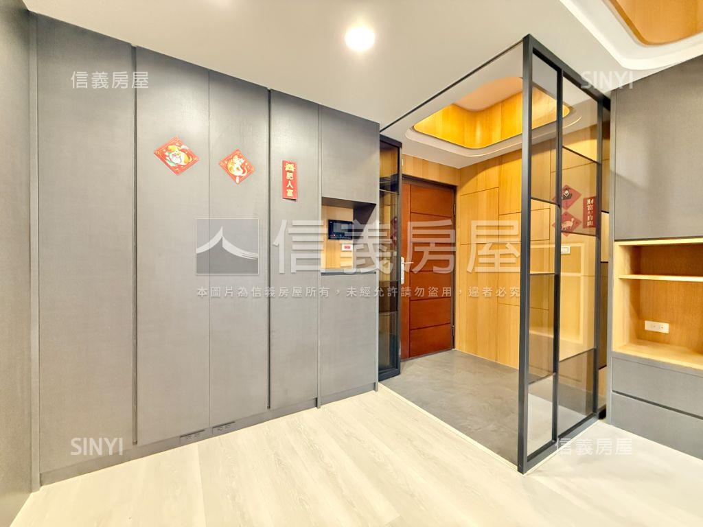 稀有釋出翠御精品三房車位房屋室內格局與周邊環境