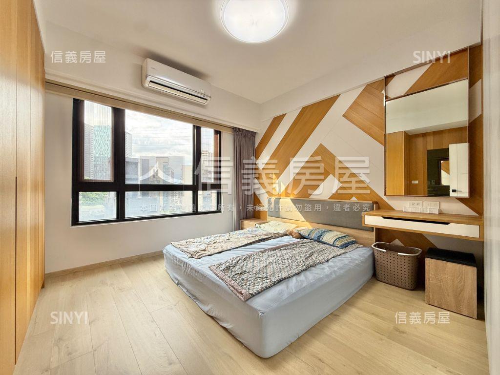 稀有釋出翠御精品三房車位房屋室內格局與周邊環境