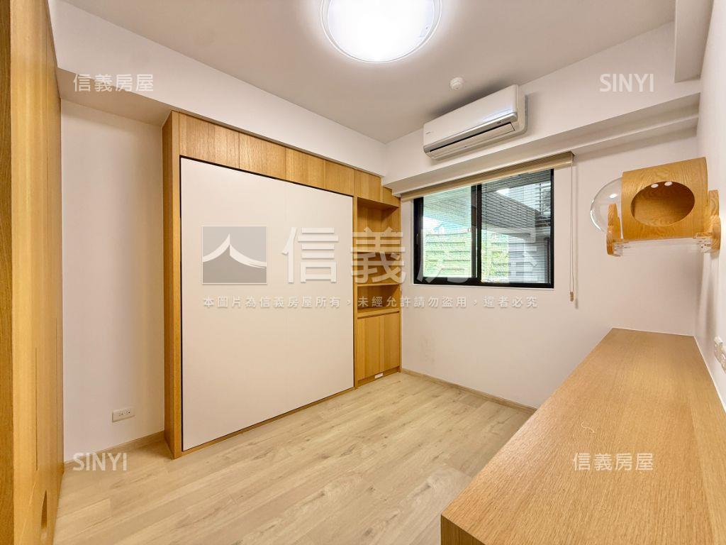 稀有釋出翠御精品三房車位房屋室內格局與周邊環境