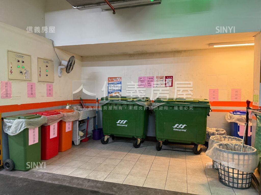 稀有釋出翠御精品三房車位房屋室內格局與周邊環境