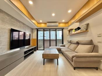 稀有釋出翠御精品三房車位