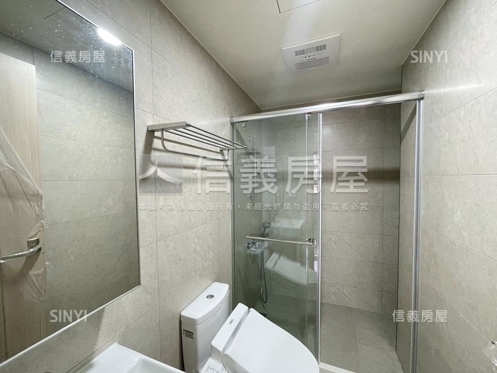 西園町三房車位房屋室內格局與周邊環境