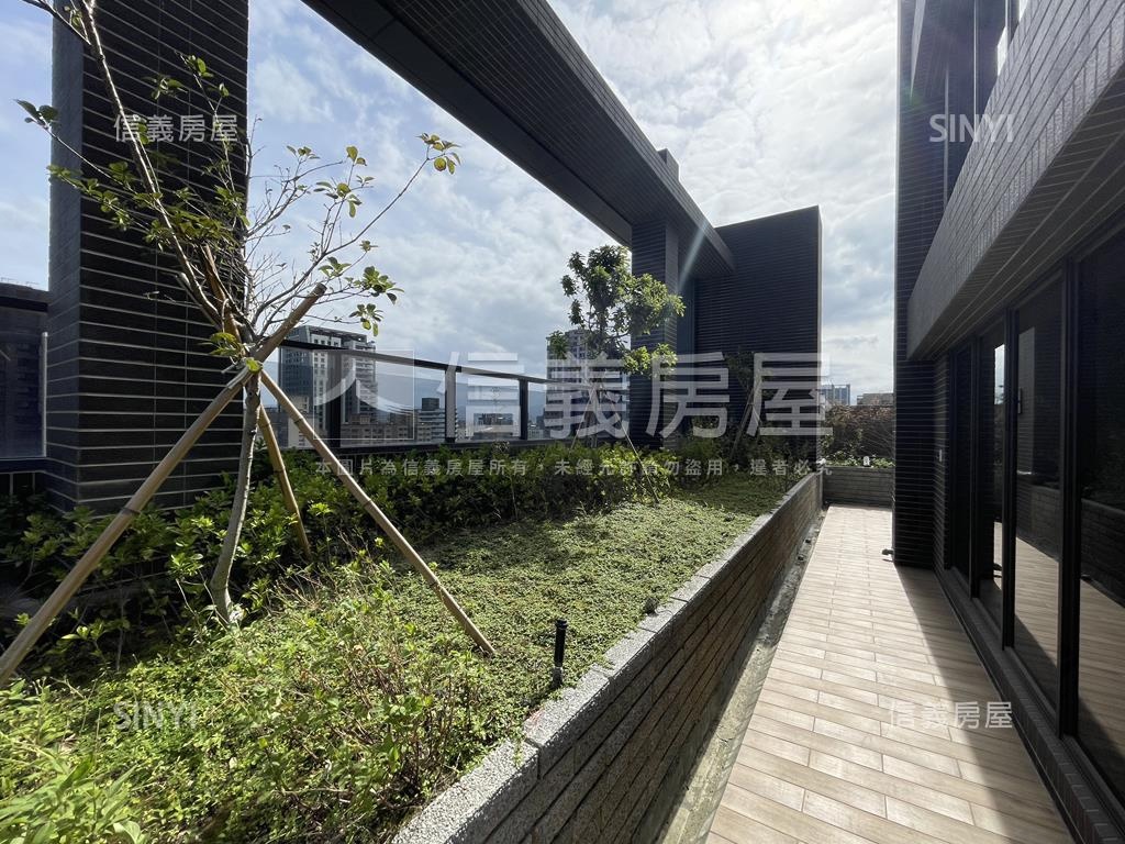 西園町三房車位房屋室內格局與周邊環境