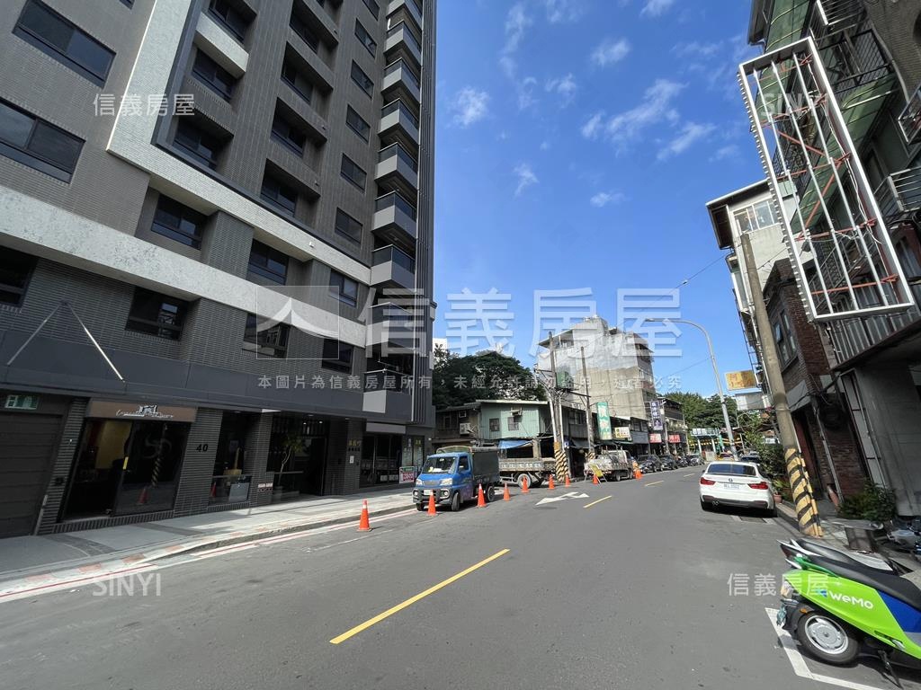 西園町三房車位房屋室內格局與周邊環境