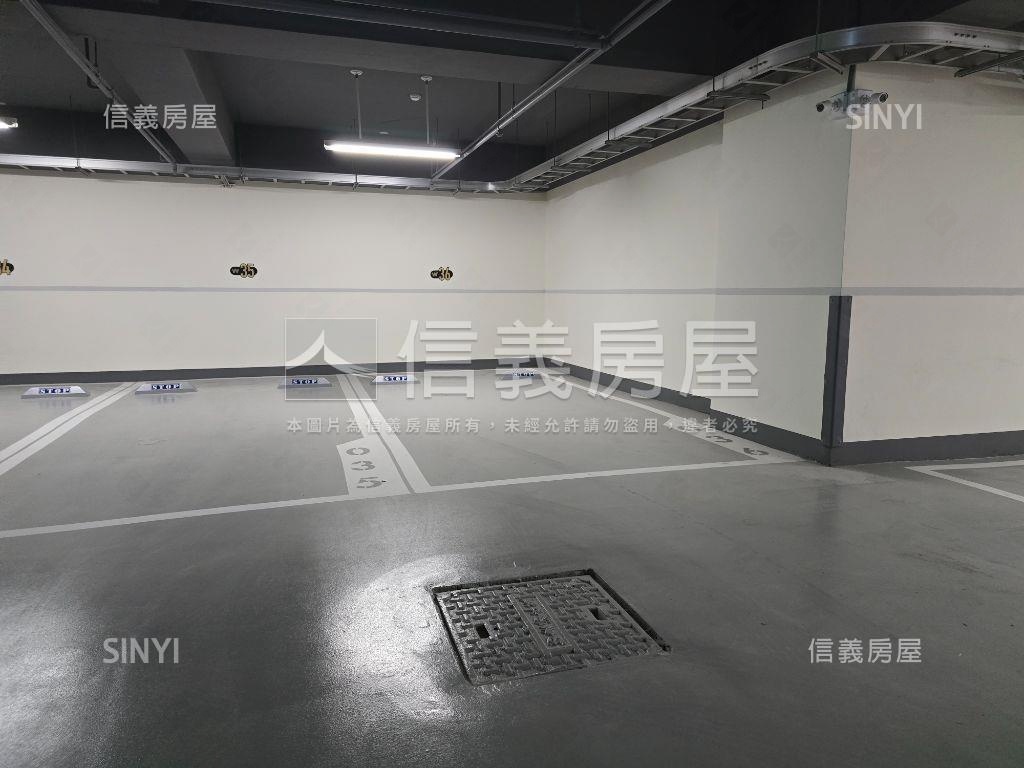 Ｗ站前１房＋車位房屋室內格局與周邊環境