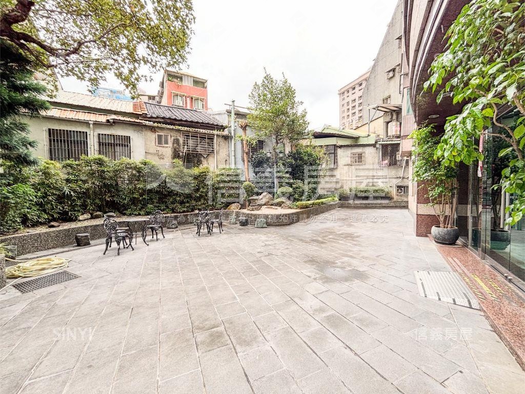 北投捷運３房坡平房屋室內格局與周邊環境