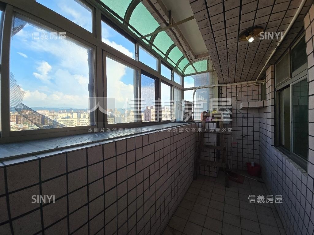 台北書鄉。景觀三房。圓夢房屋室內格局與周邊環境