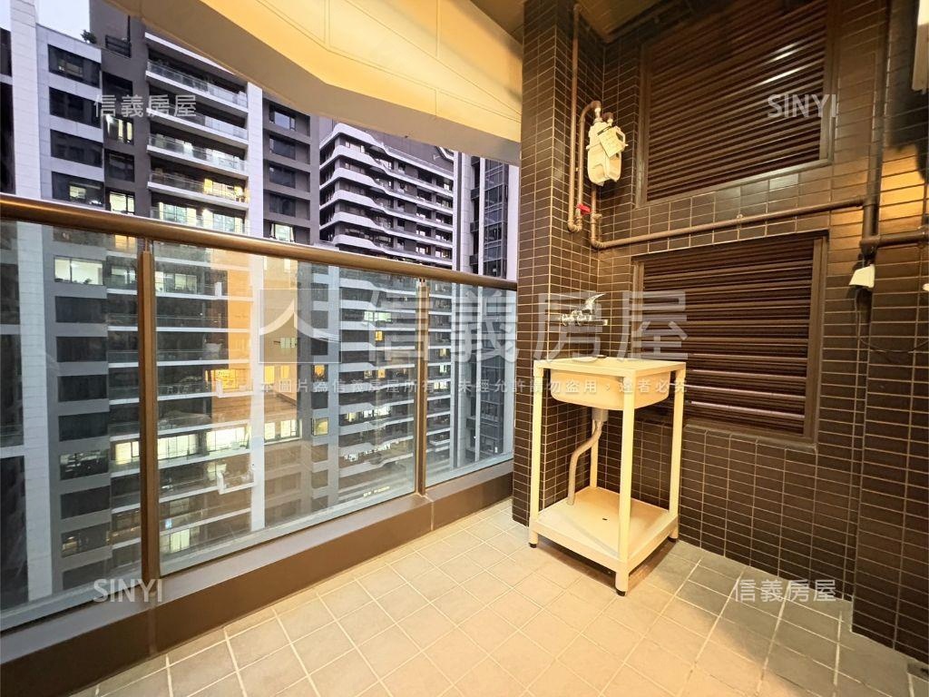 副都心ＳＲＣ中央星鑽房屋室內格局與周邊環境