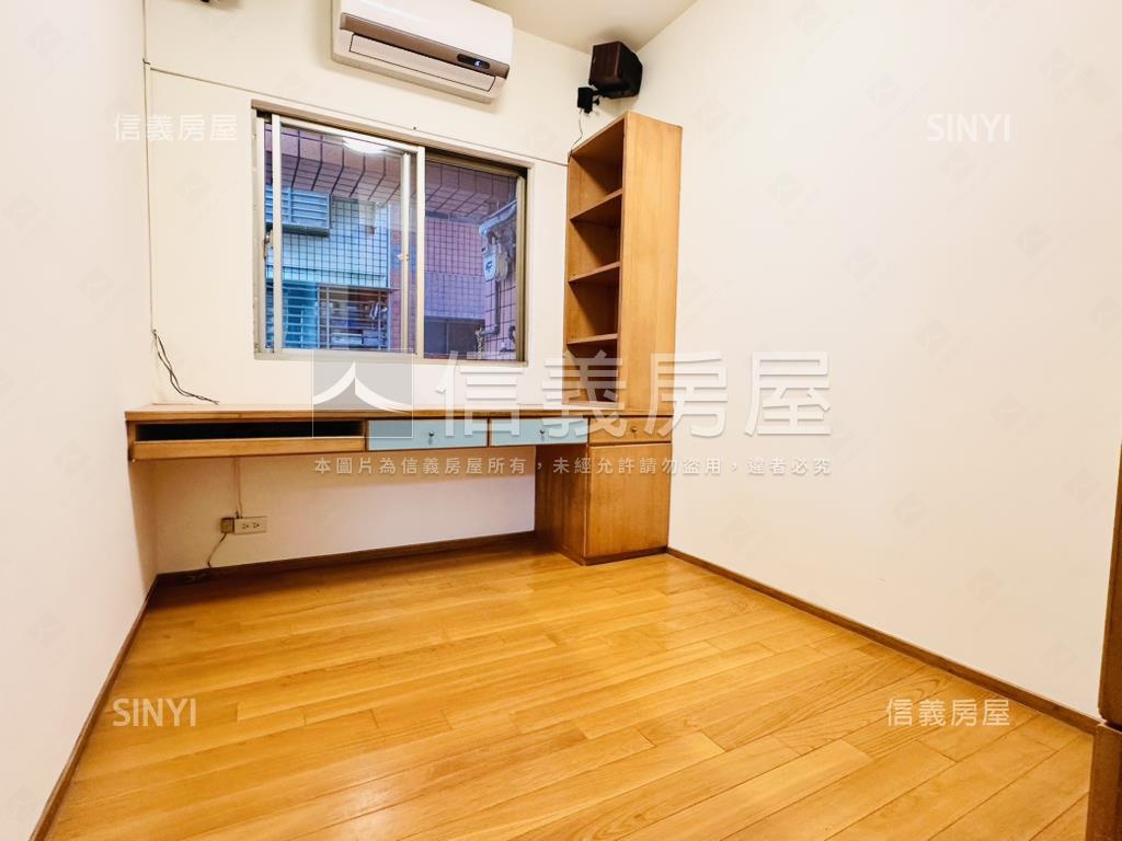 景安名人４房大車位房屋室內格局與周邊環境