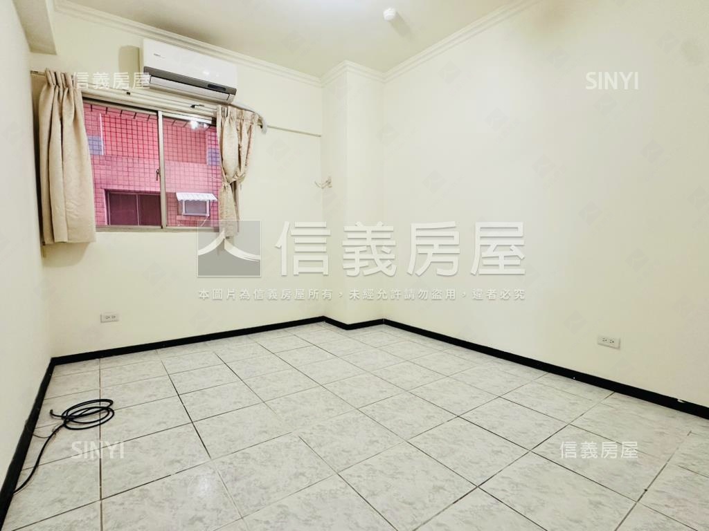 景安名人４房大車位房屋室內格局與周邊環境