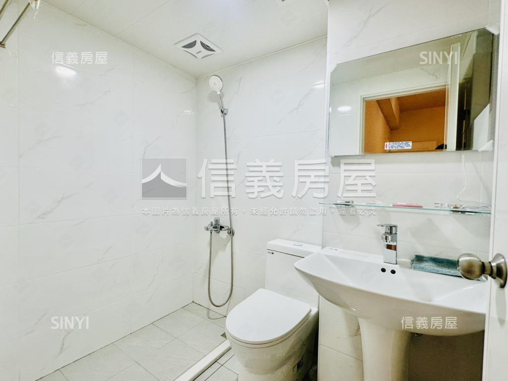 景安名人４房大車位房屋室內格局與周邊環境