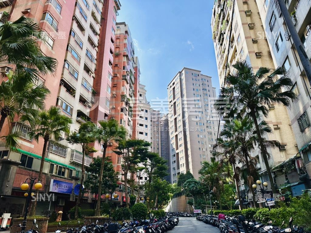 捷運精美四房平面大車位房屋室內格局與周邊環境