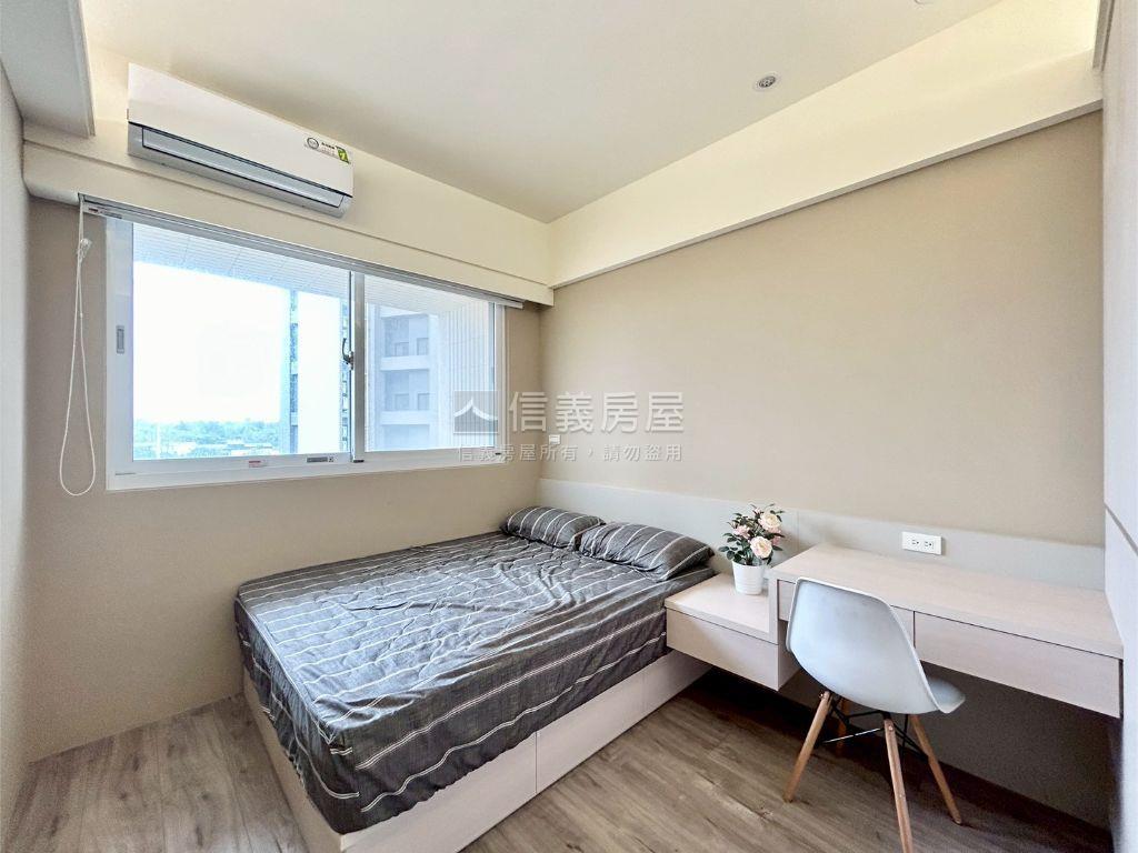 低總價輕屋齡三房車位房屋室內格局與周邊環境