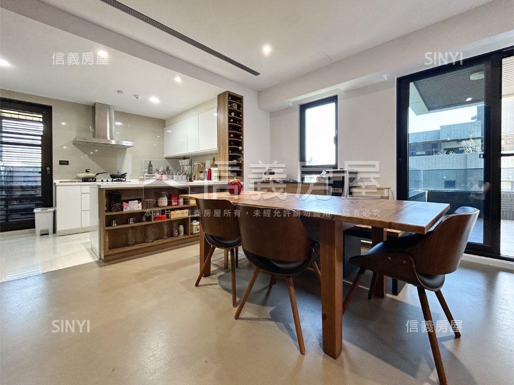 【精選】一靚四房好視野房屋室內格局與周邊環境