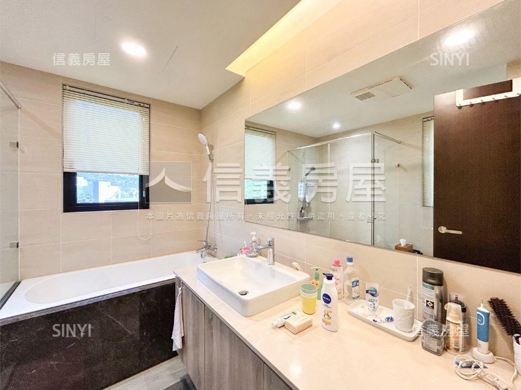 【精選】一靚四房好視野房屋室內格局與周邊環境