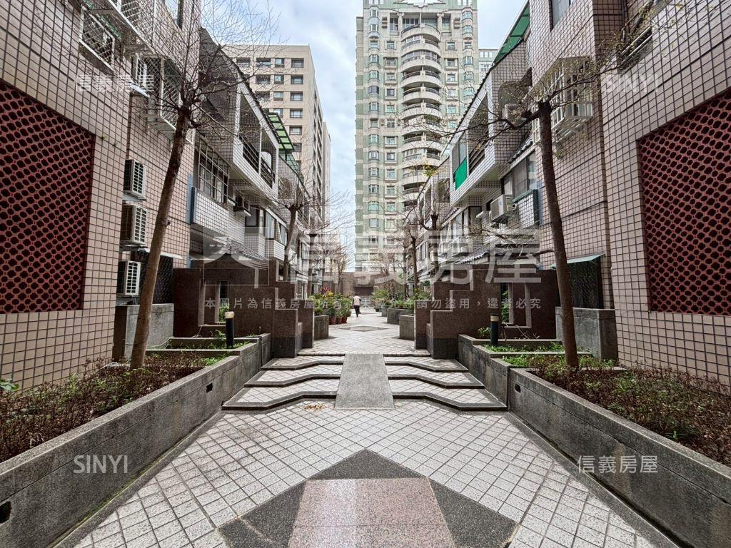 攬翠山林一房房屋室內格局與周邊環境