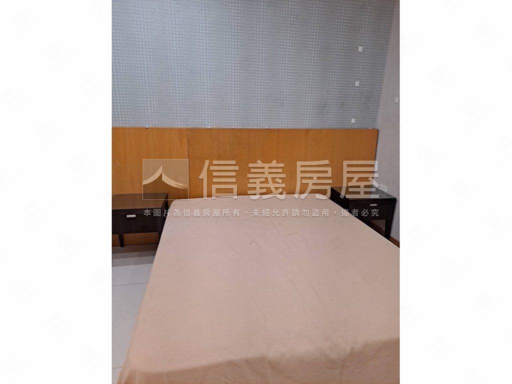 近中山國中捷運５房４樓寓房屋室內格局與周邊環境