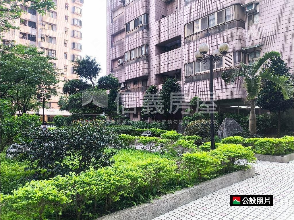 登峰天廈高樓景觀房屋室內格局與周邊環境