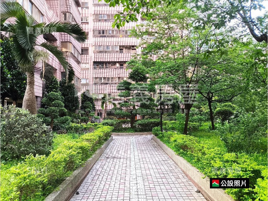 登峰天廈高樓景觀房屋室內格局與周邊環境