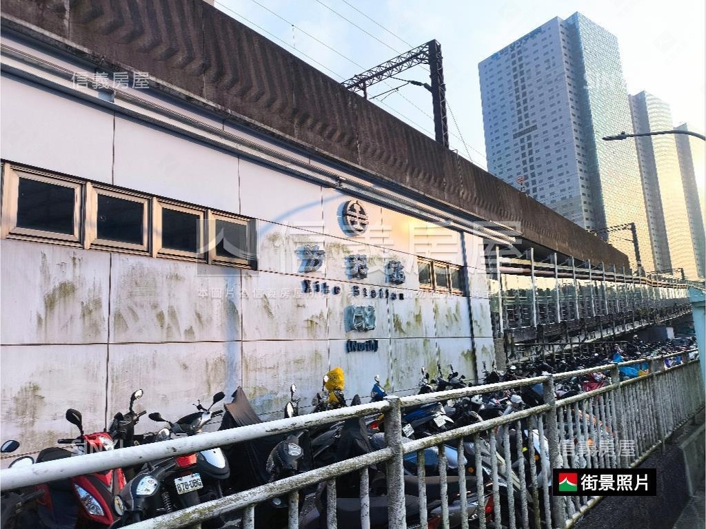 登峰天廈高樓景觀房屋室內格局與周邊環境