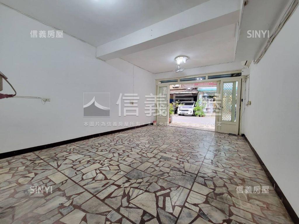 中正路大面寬土地房屋室內格局與周邊環境