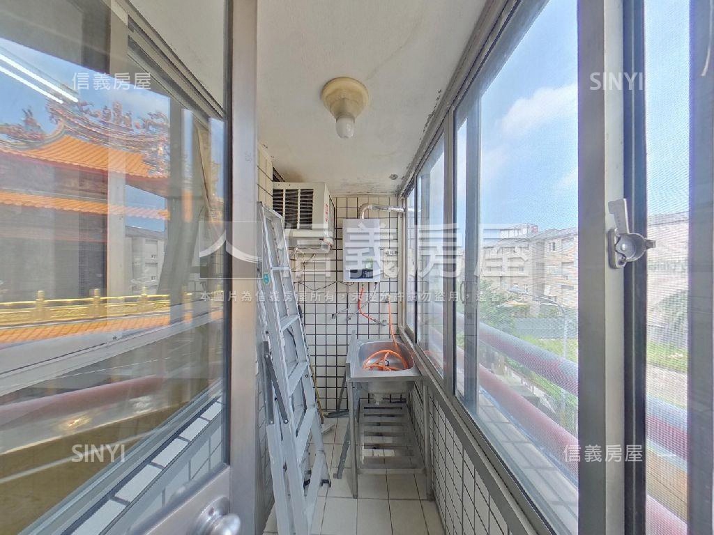 雅國天地三房車位房屋室內格局與周邊環境