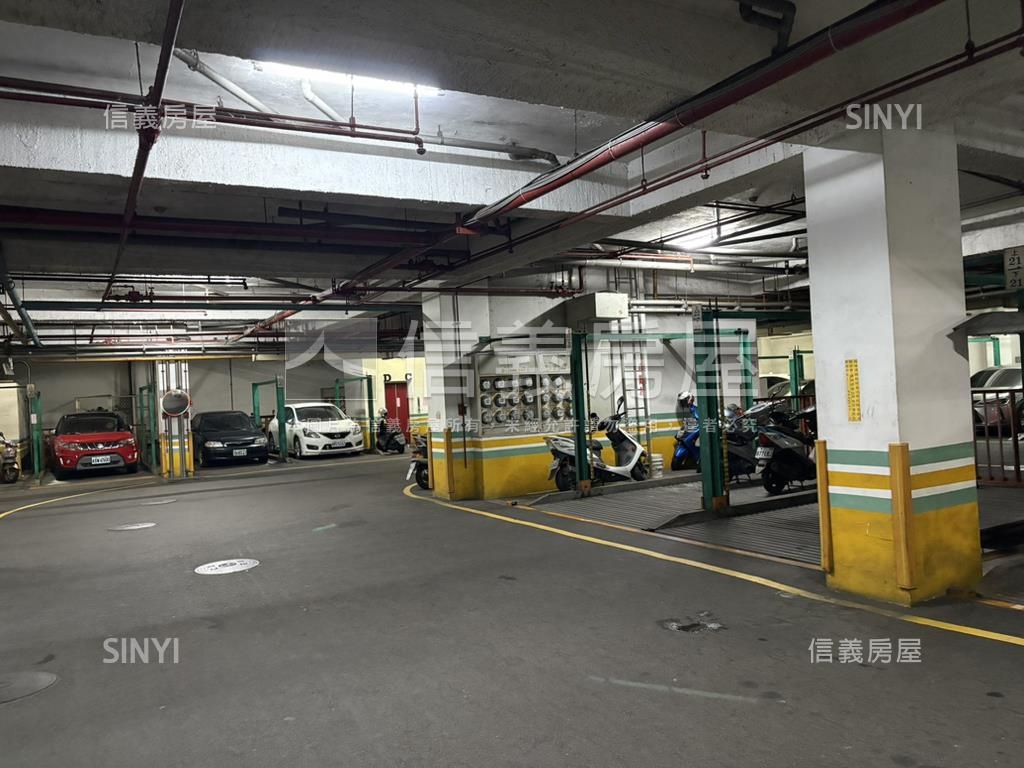 雅國天地三房車位房屋室內格局與周邊環境