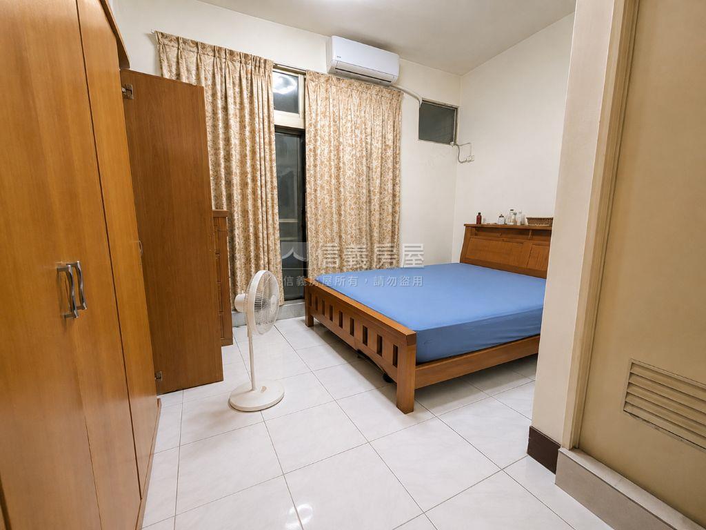 文心南路旁透天房屋室內格局與周邊環境