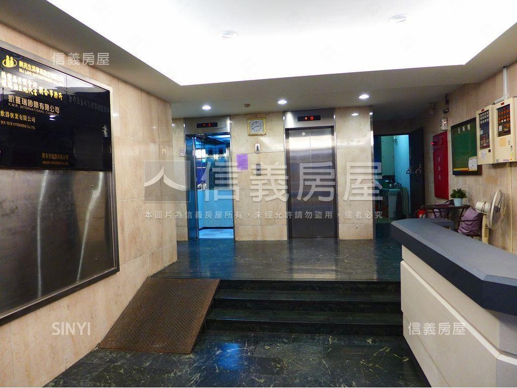 信義世貿高樓景觀住辦房屋室內格局與周邊環境