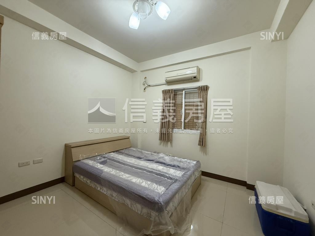 亞灣區正街騎樓透天房屋室內格局與周邊環境