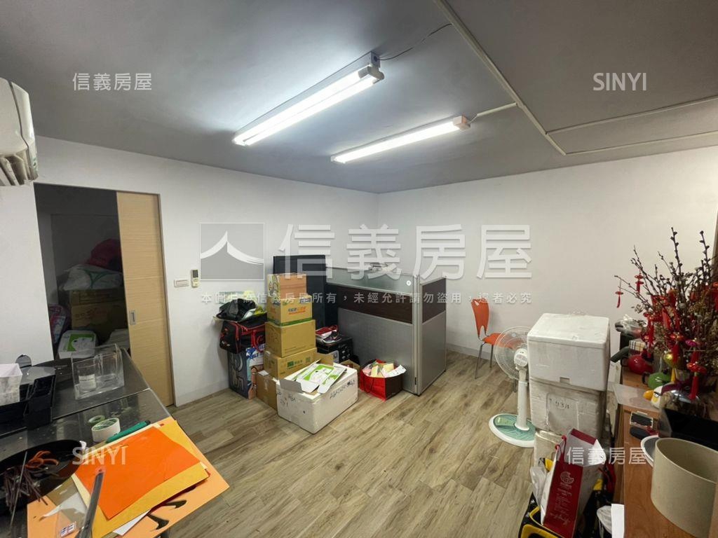 靜心角間大面寬住店房屋室內格局與周邊環境