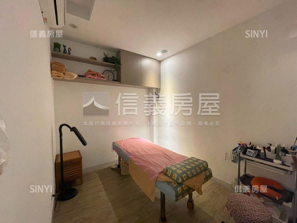 靜心角間大面寬住店房屋室內格局與周邊環境