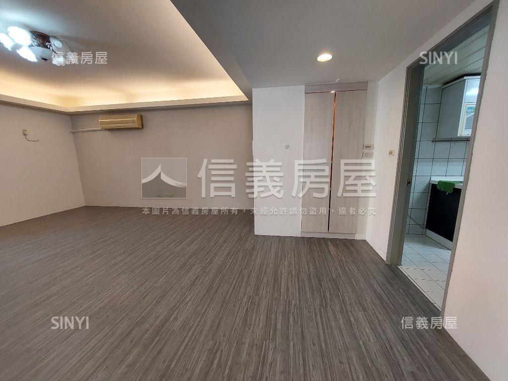 南屯甲第二期三房車位！房屋室內格局與周邊環境