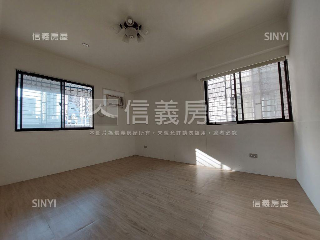 南屯甲第二期三房車位！房屋室內格局與周邊環境