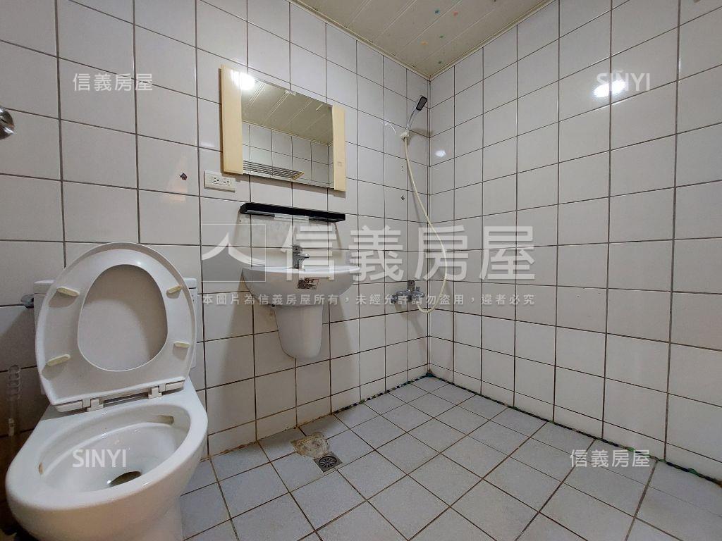 南屯甲第二期三房車位！房屋室內格局與周邊環境