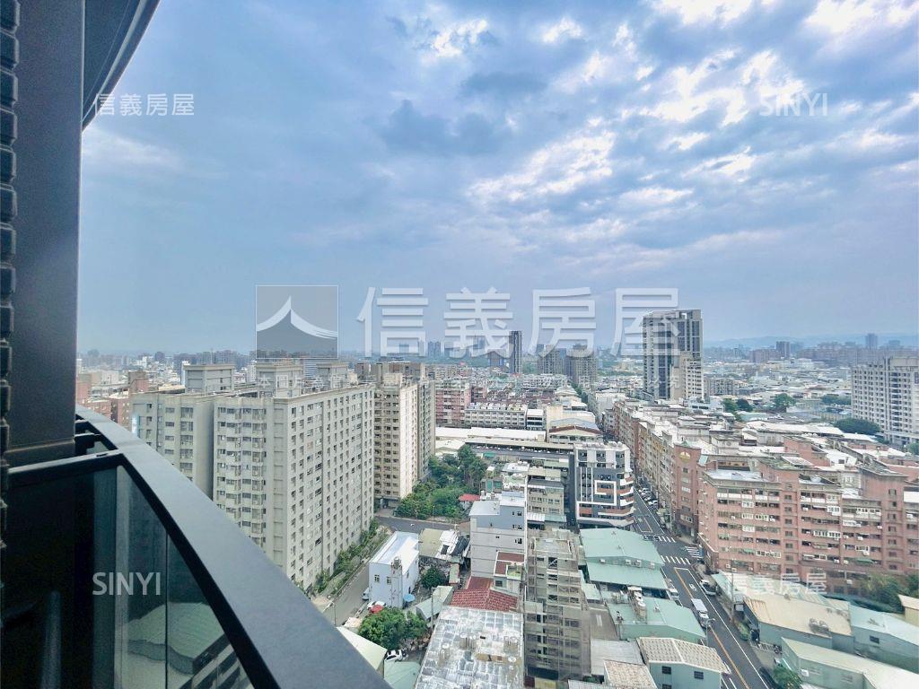 未住惠宇寬敞俯瞰中央公園房屋室內格局與周邊環境