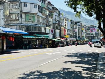 信義雙捷運穩租金店面