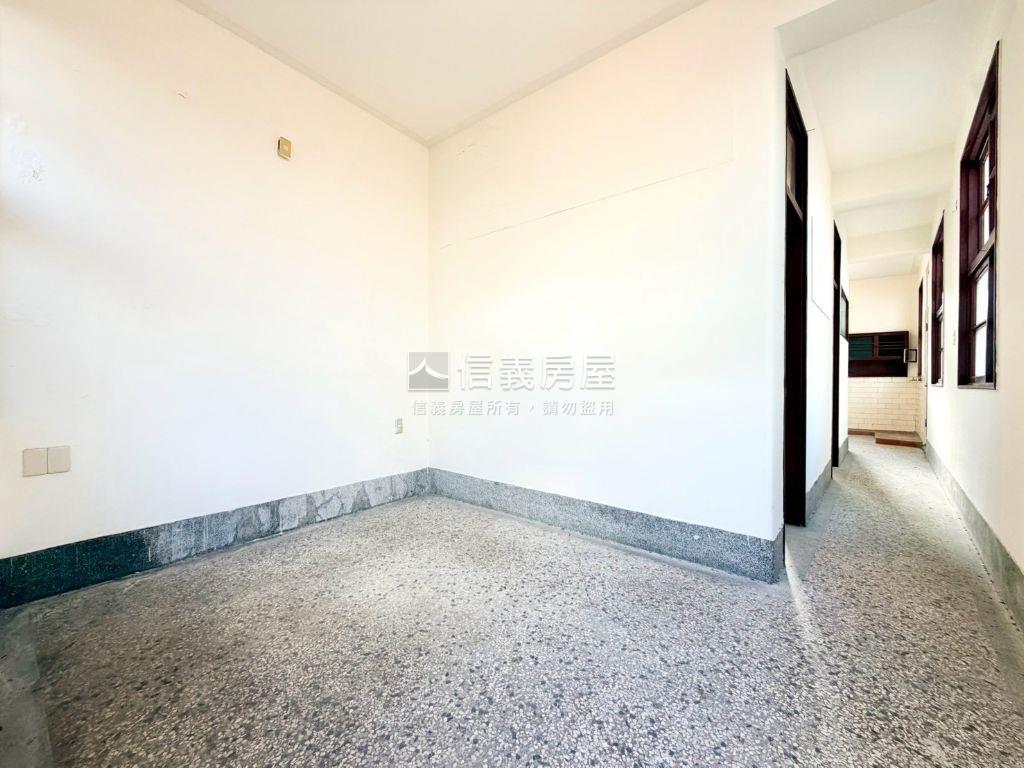 ㊝近新興國小★眺望綠景宅房屋室內格局與周邊環境