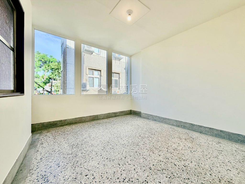 ㊝近新興國小★眺望綠景宅房屋室內格局與周邊環境