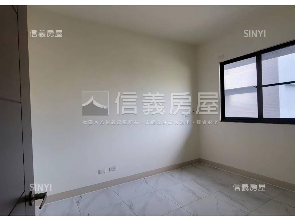 南高雄收租美兩房房屋室內格局與周邊環境