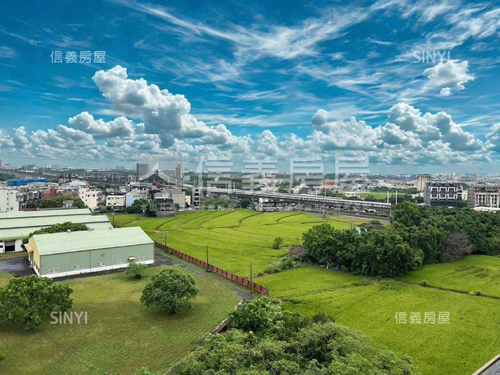 戶外空間開闊迎風望綠意宅房屋室內格局與周邊環境