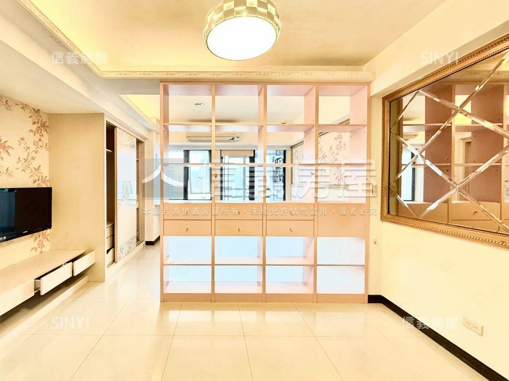 摩根高樓層美宅遠眺陽明山房屋室內格局與周邊環境